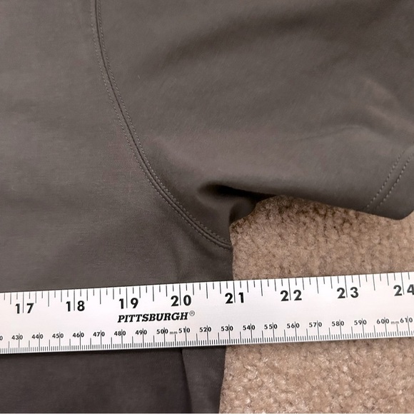 Robert Barakett Short Sleeve Crewneck Tee - Picture 7 of 8